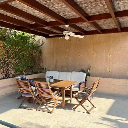 Daphne Corfu Tatil Evi