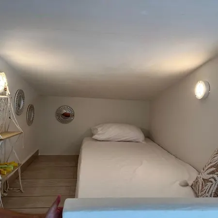 Daphne Corfu Glifada