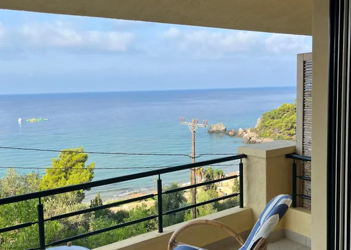 Daphne Corfu * Glyfada (Corfu)