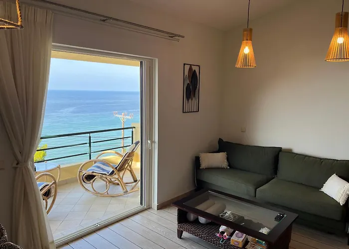 Daphne Corfu * Glyfada (Corfu)