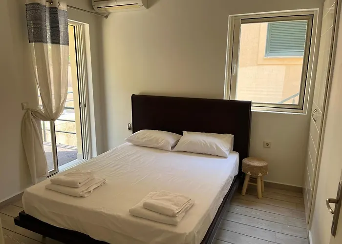 Case de vacanță Daphne Corfu